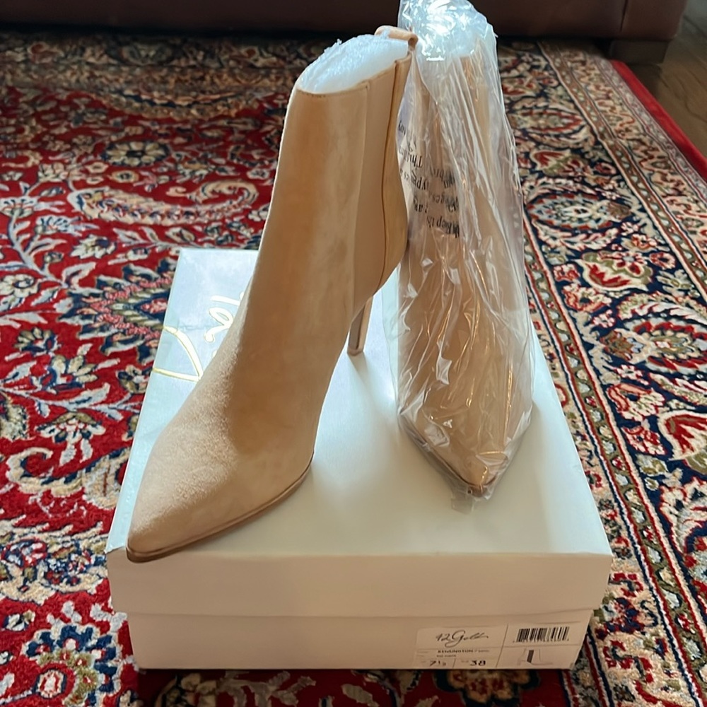 42 Gold Suede Booties Sand Color
